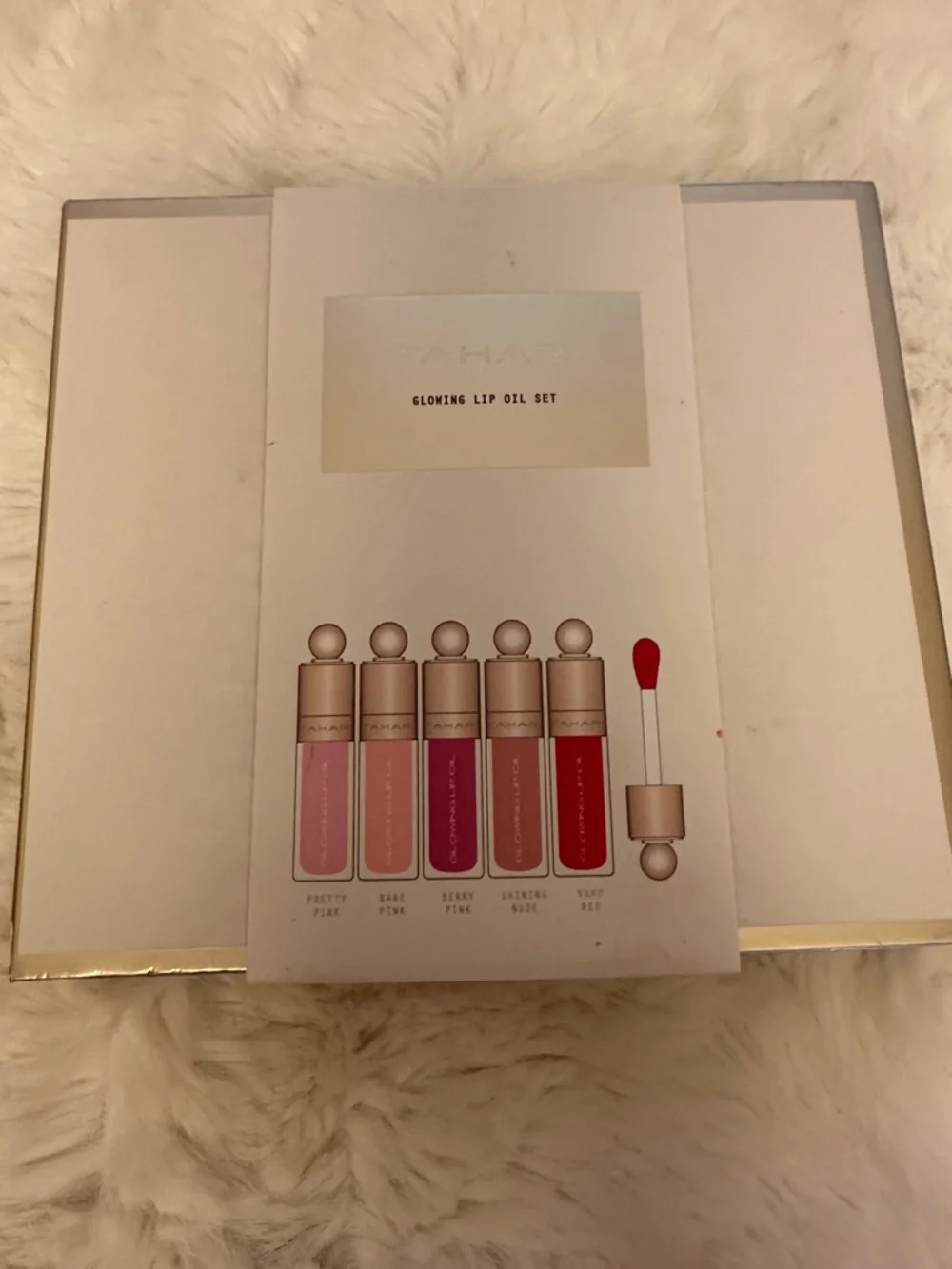 Tahari Lip Oil Set - Pink to Red Gradient Shades